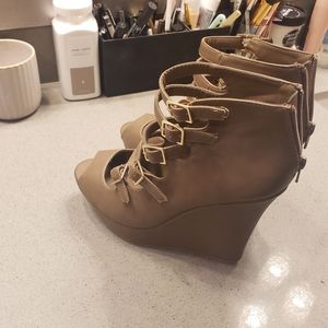 Strappy beige wedge heels